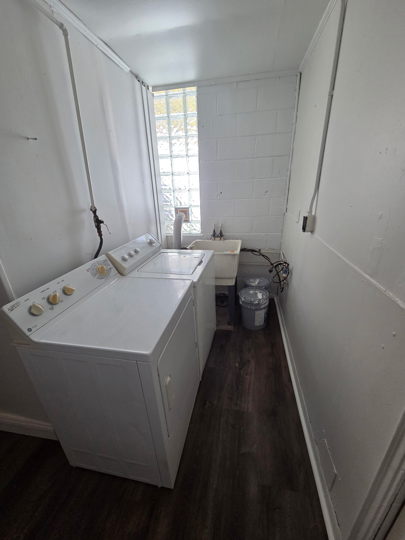 3616 Wasmund Ave, Apt. 1 - Photo 12