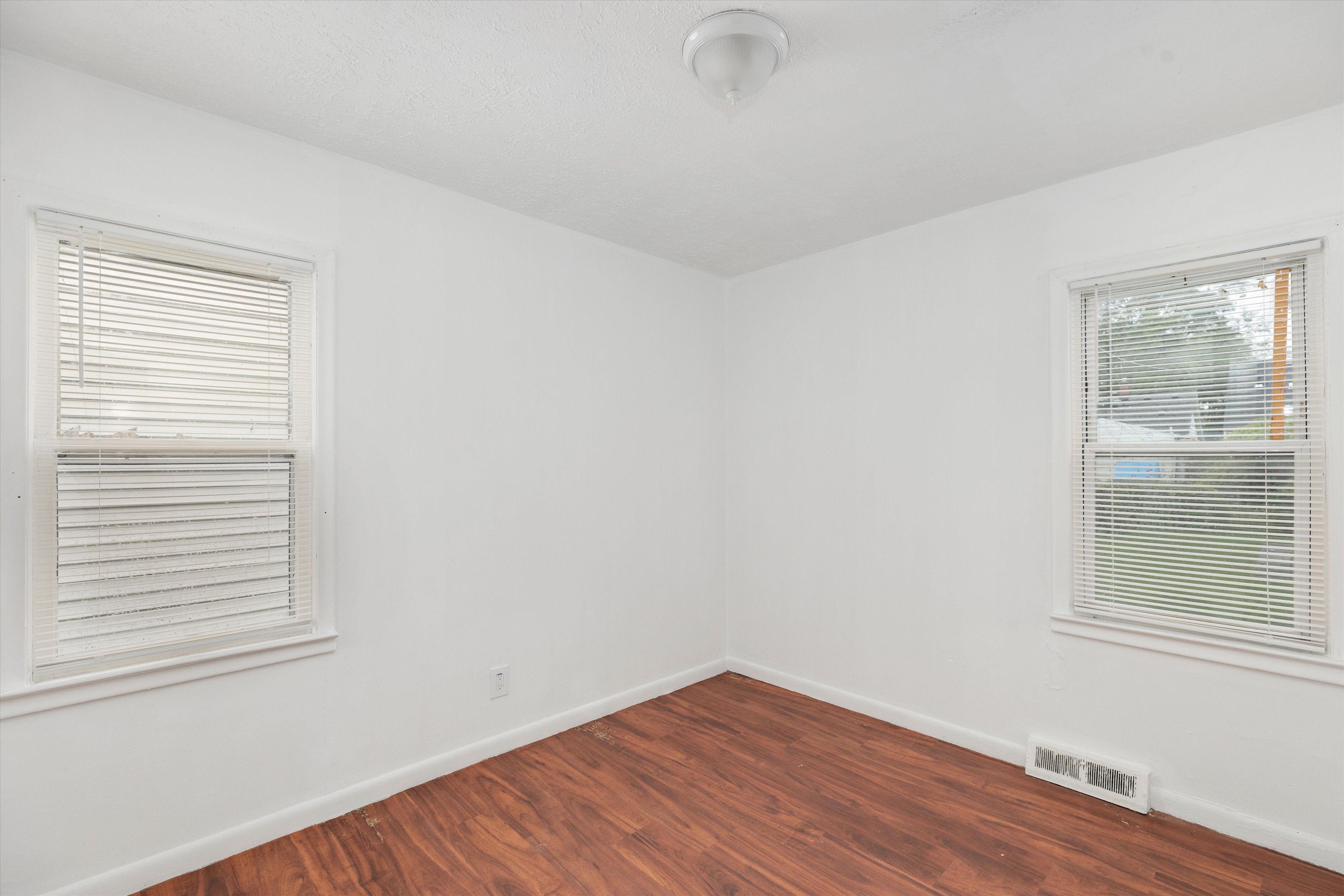6754 Studebaker Ave. - Photo 9