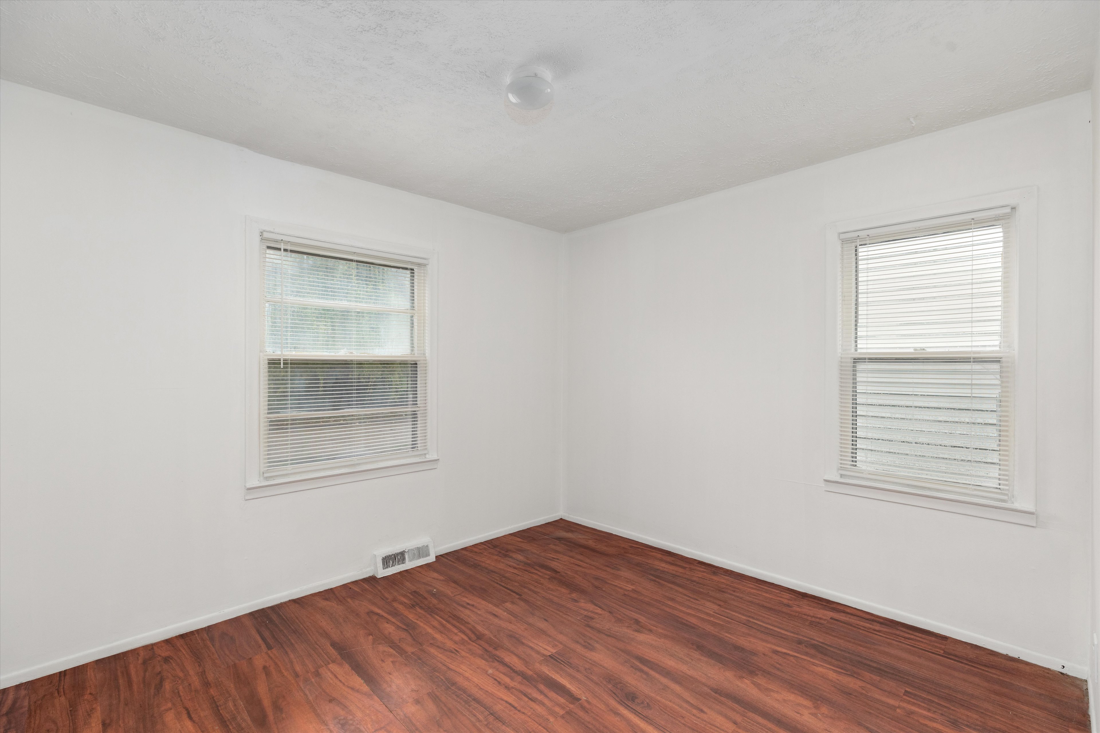 6754 Studebaker Ave. - Photo 3