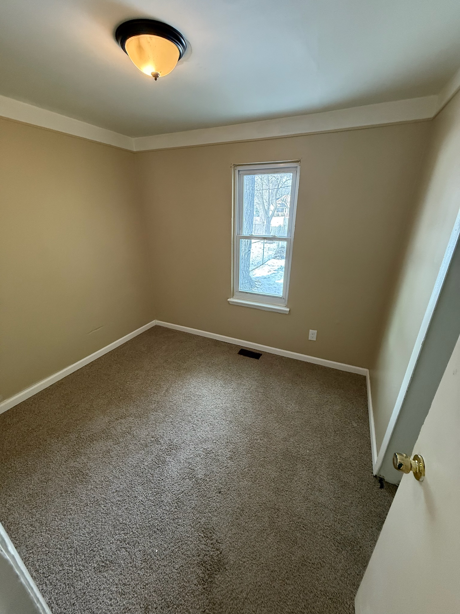 11035 Republic Ave Apt. 2 - Photo 4