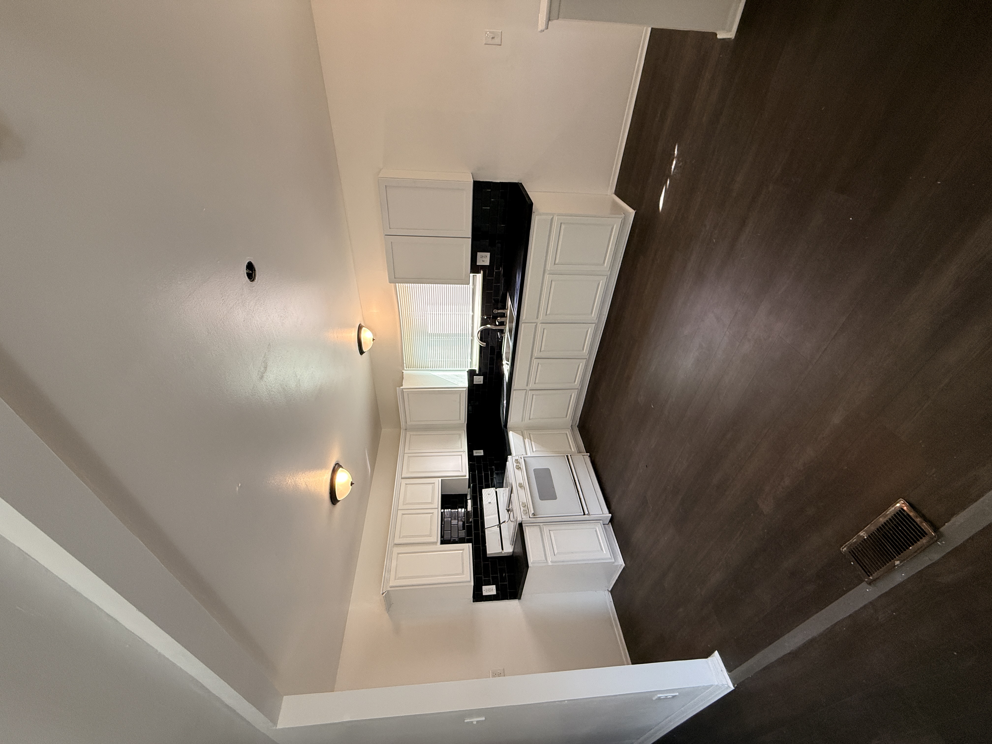 7251 Studebaker Ave. - Photo 8